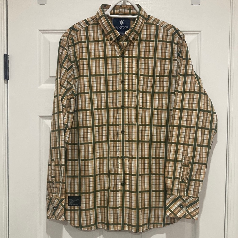 MEN’S Rocawear button down